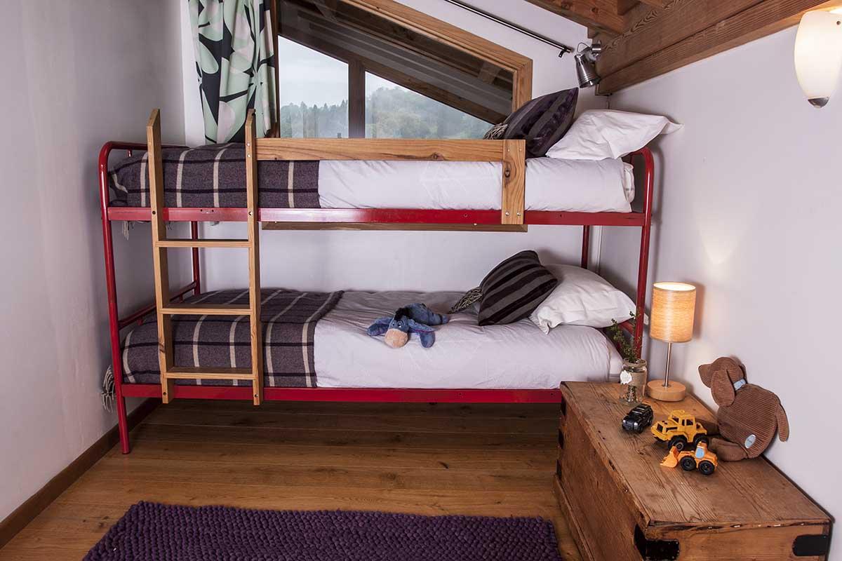 Room 6 - PINE. Double of twin. Ensuite shower (no WC)