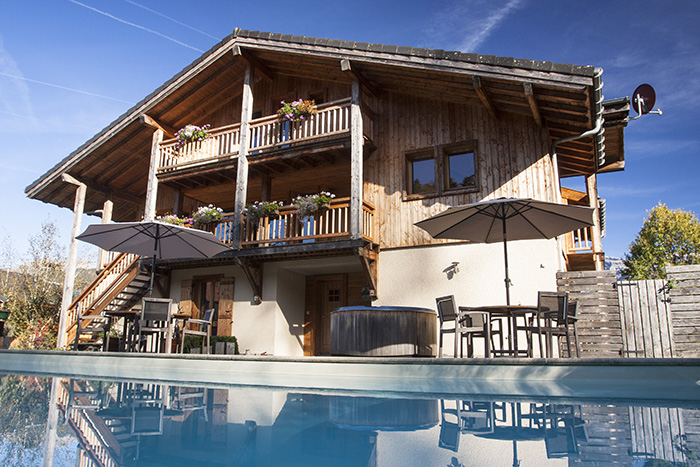 Chalet Brio in summer